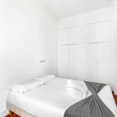 Guestready- Modern Comfort Near Parc Monceau For 6 * Paris